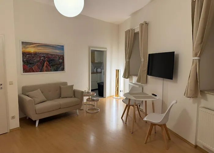 Ferienwohnung Schildblick Modernes Apartment Direkt In Der Altstadt Von Erfurt Nahe Der Kraemerbruecke - Beste Innenstadtlage