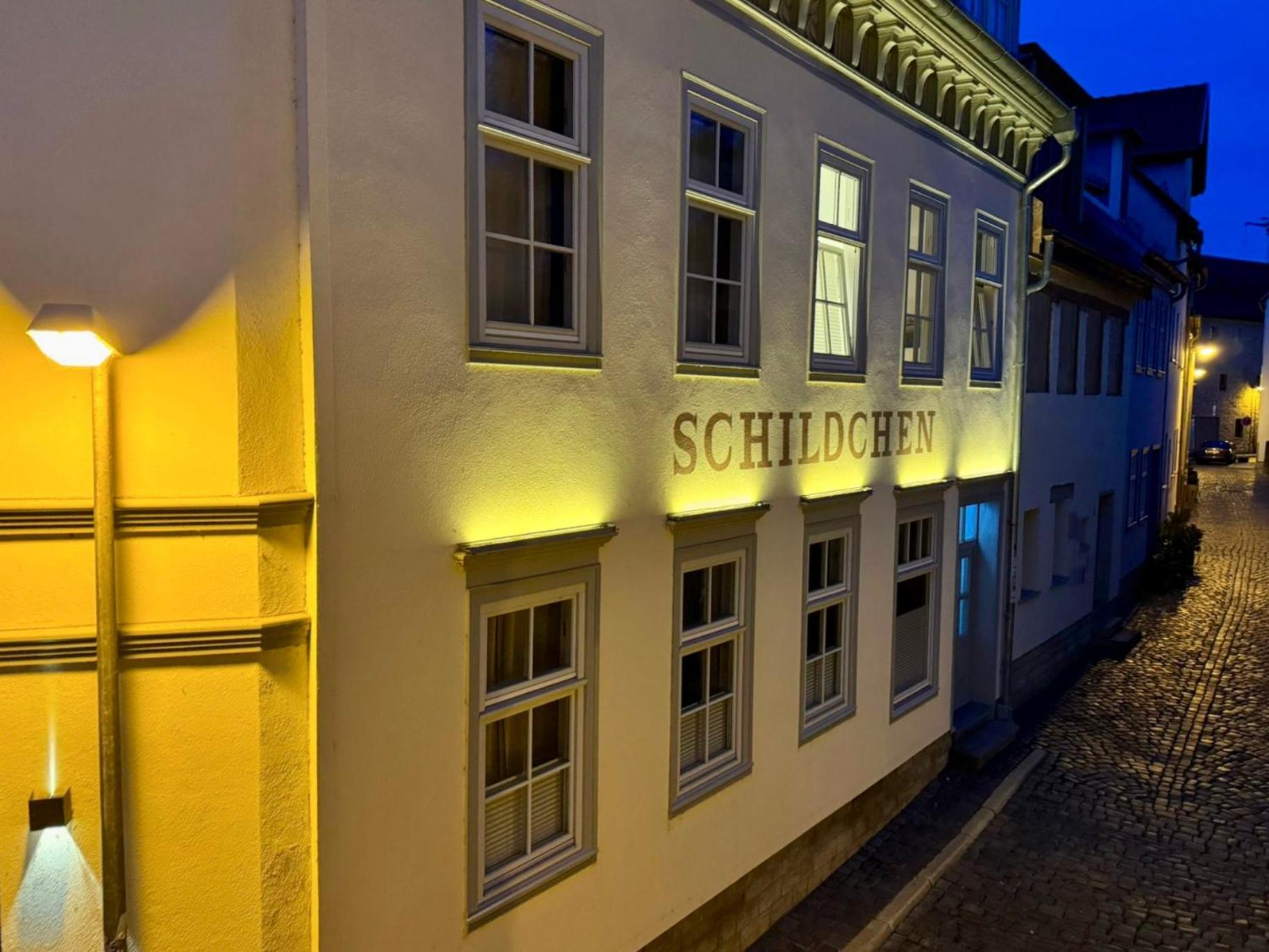 Apartment Schildblick Modernes Direkt In Der Altstadt Von Nahe Der Kraemerbruecke - Innenstadtlage *