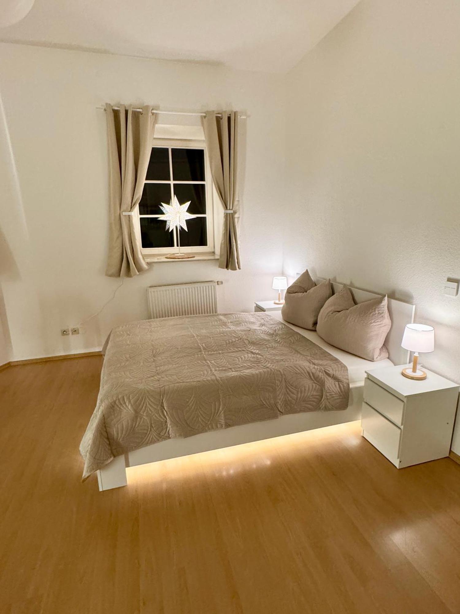 Apartment Schildblick Modernes Direkt In Der Altstadt Von Nahe Der Kraemerbruecke - Innenstadtlage